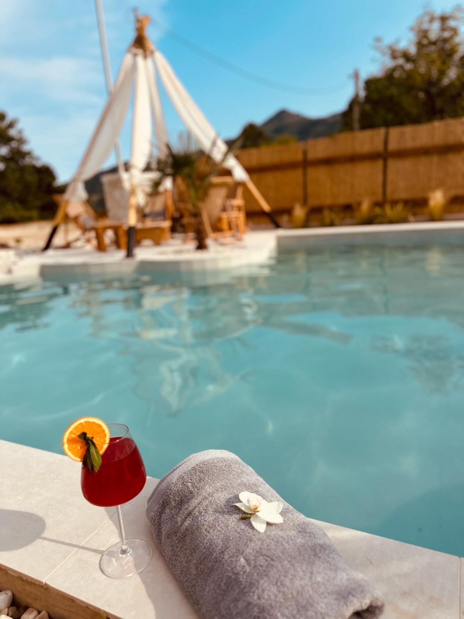 Amo Golden Suites Chrisi Ammoudia Exterior foto