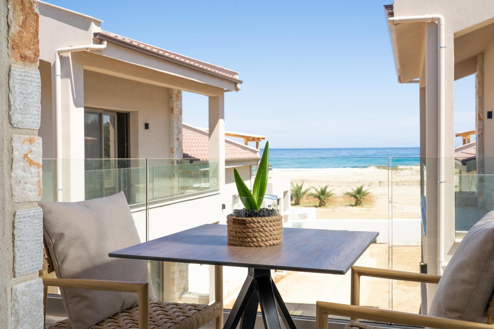 Amo Golden Suites Chrisi Ammoudia Exterior foto