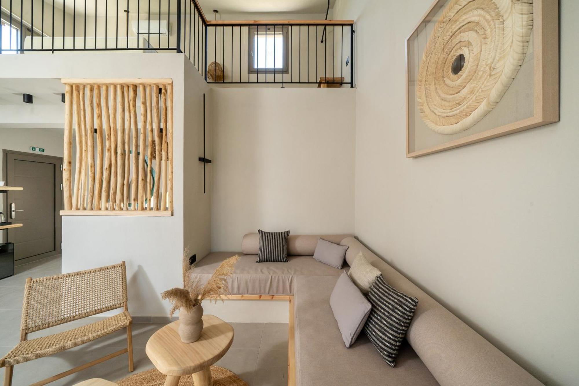 Amo Golden Suites Chrisi Ammoudia Exterior foto