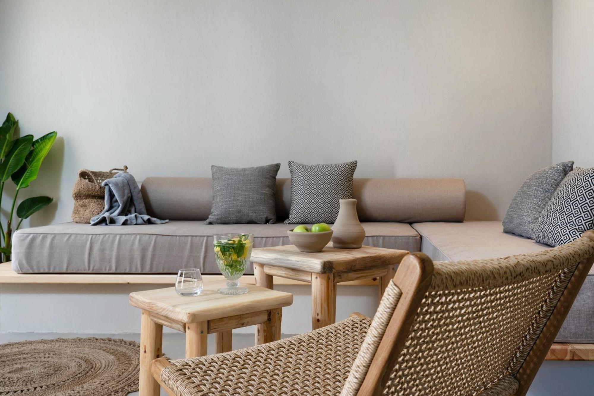Amo Golden Suites Chrisi Ammoudia Exterior foto
