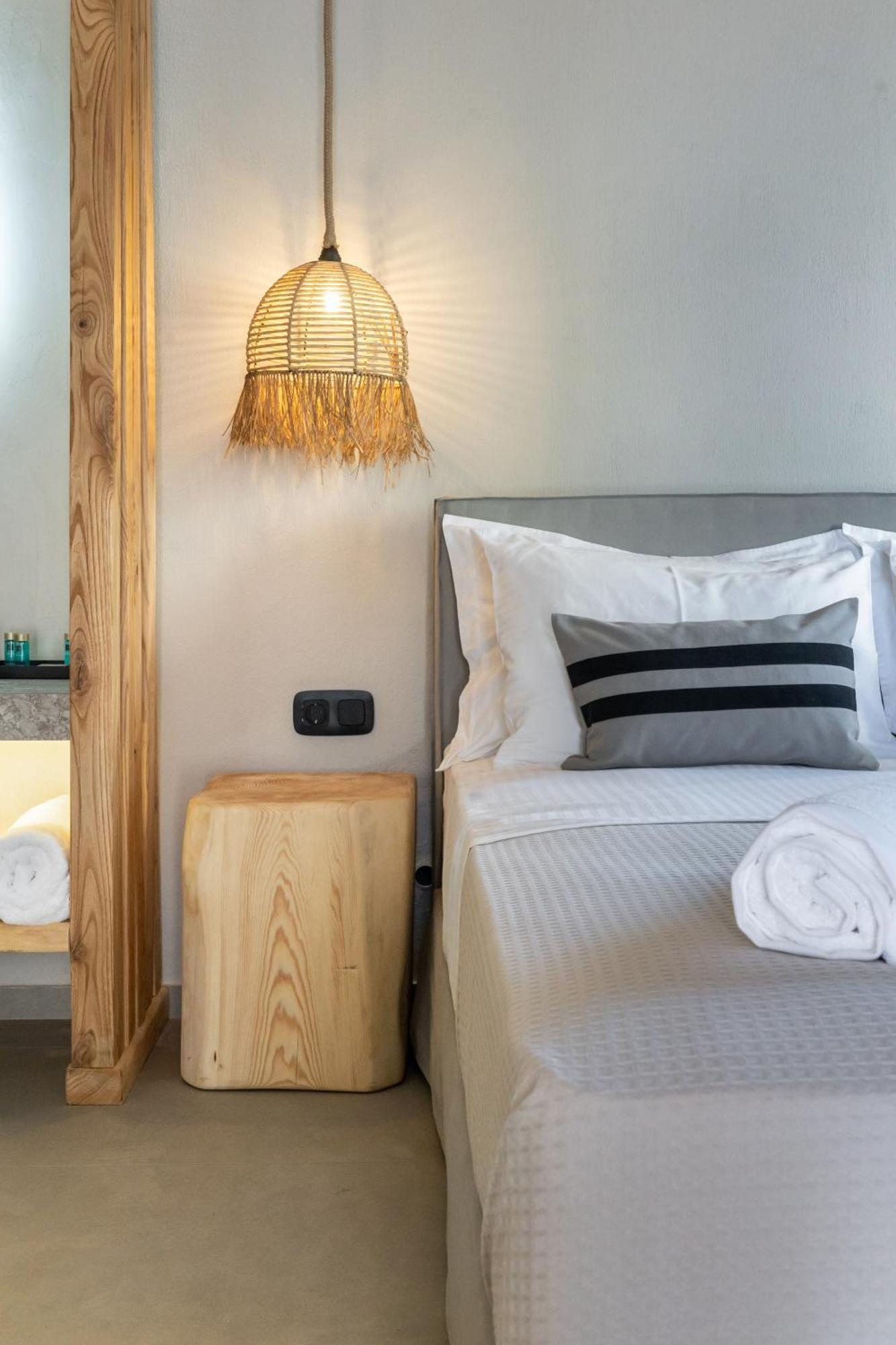 Amo Golden Suites Chrisi Ammoudia Exterior foto