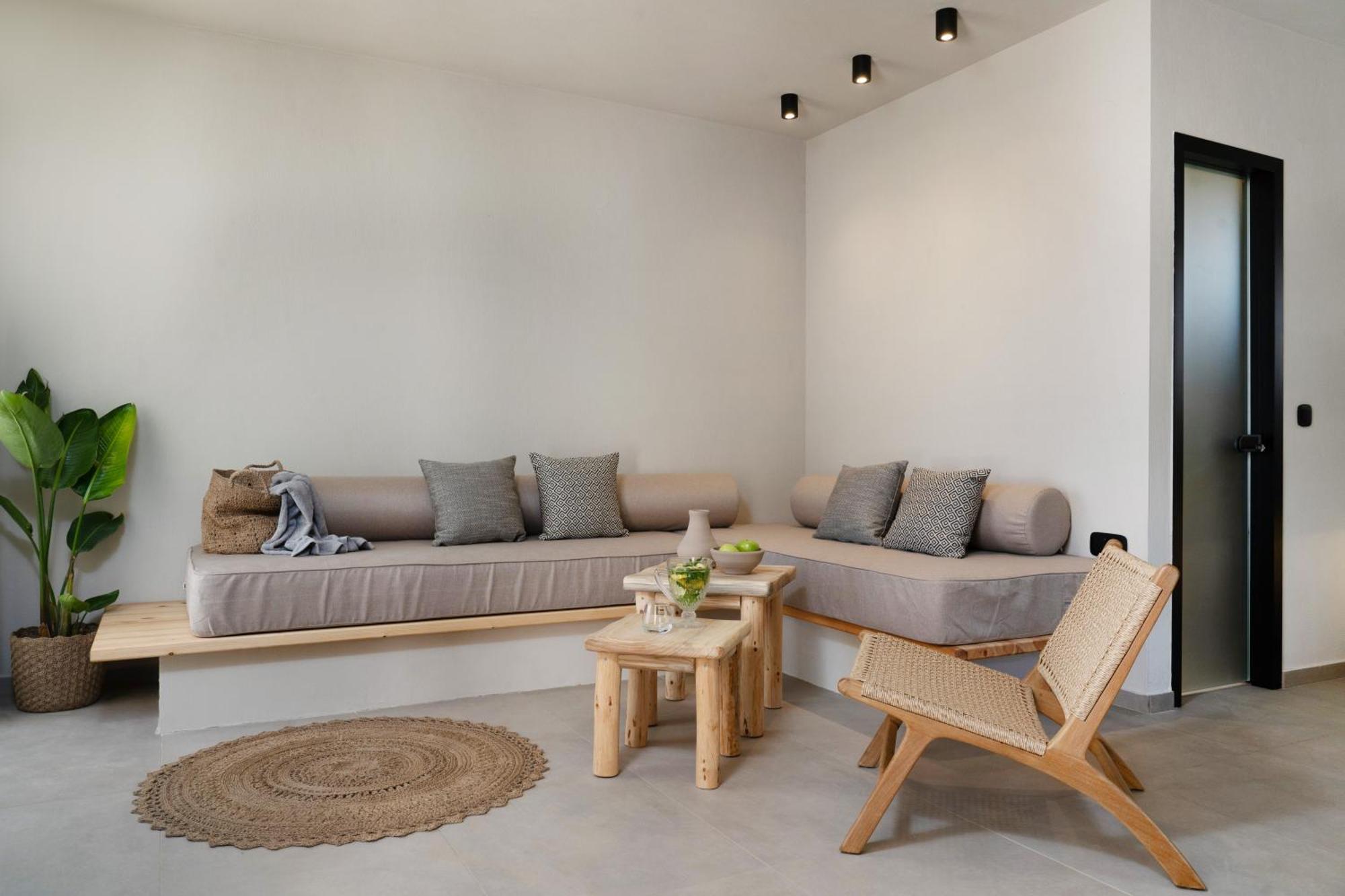 Amo Golden Suites Chrisi Ammoudia Exterior foto